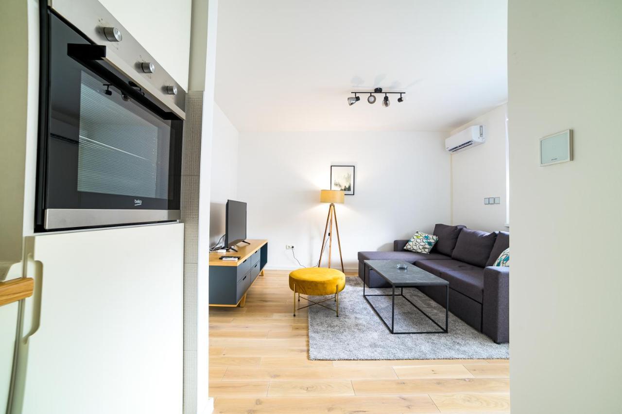 Sun Square Apartments Tuzla Esterno foto