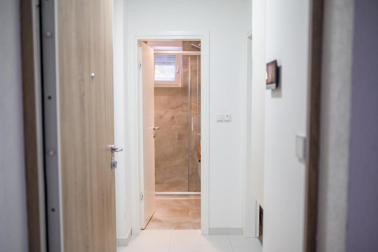 Sun Square Apartments Tuzla Esterno foto