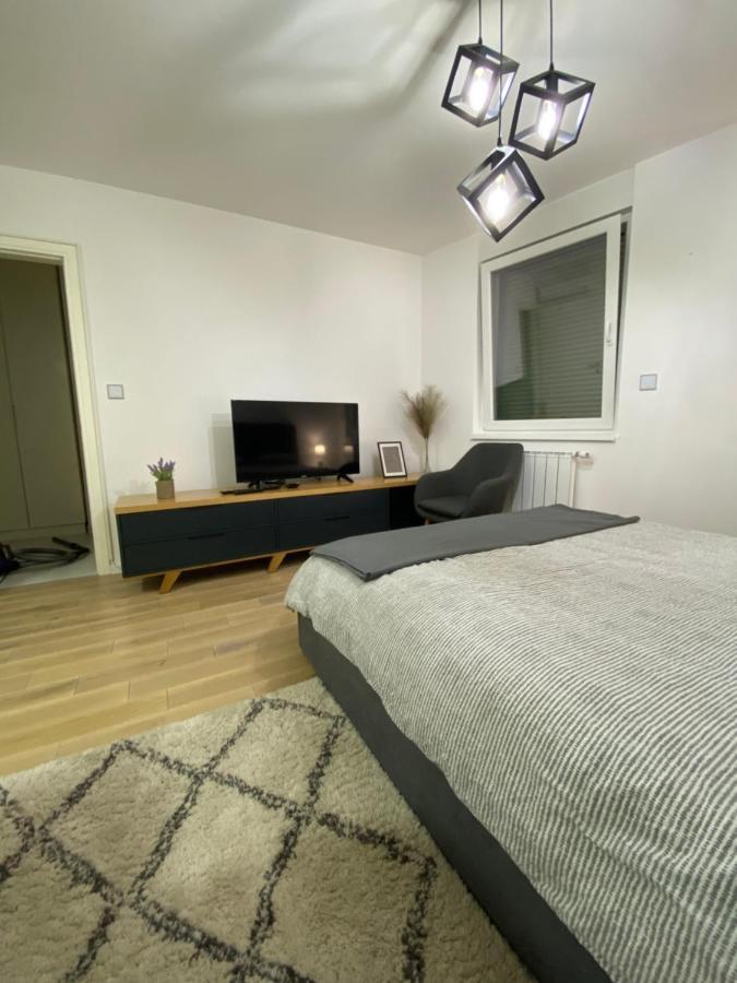 Sun Square Apartments Tuzla Esterno foto